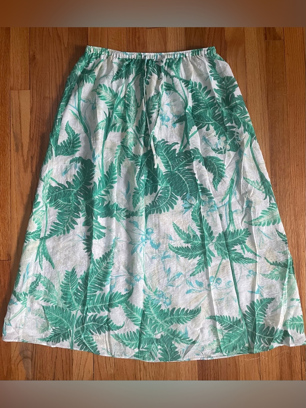 NWT H&M Maxi Skirt with Green Tropical Floral Print Elastic Waist Women’s Size M